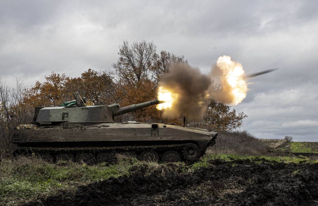 Rus mevzilerine yoğun bombardıman 33
